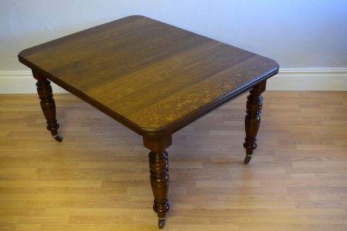 antique victorian dinning table - CATEGORY: ANTIQUE TABLES - DATED VICTORIAN