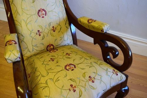 ANTIQUE VICTORIAN ROCKING CHAIR - ADDITIONAL PHOTO 1
