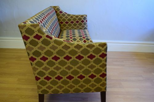 ANTIQUE GEORGIAN COUCH - ADDITIONAL PHOTO 3