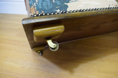 UPHOLSTERED OTTOMAN - ADDITIONAL PHOTO 8