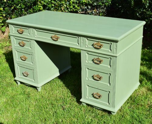 VICTORIAN PEDESTAL DESK - ADDITIONAL PHOTO 4