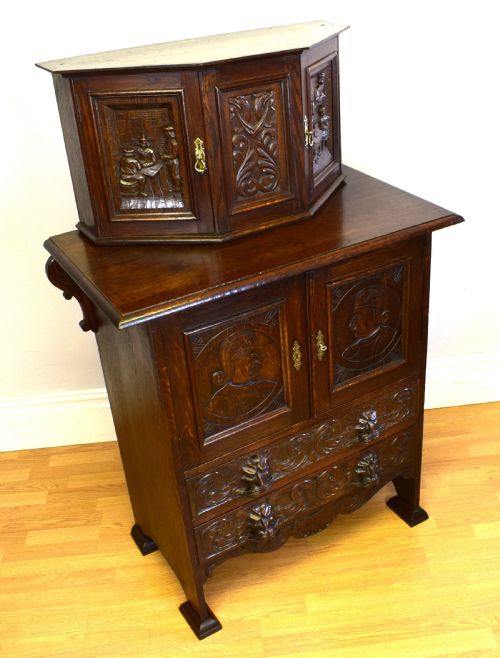 ANTIQUE OAK CUPBOARD - ADDITIONAL PHOTO 1