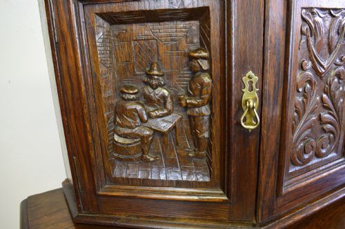 ANTIQUE OAK CUPBOARD - ADDITIONAL PHOTO 4