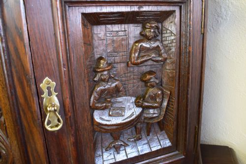 ANTIQUE OAK CUPBOARD - ADDITIONAL PHOTO 5