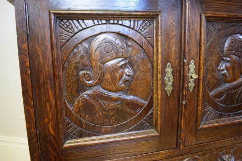 ANTIQUE OAK CUPBOARD - ADDITIONAL PHOTO 6