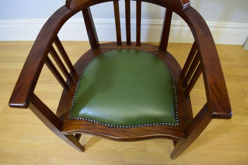 ANTIQUE CAPTAIN'S CHAIR - ADDITIONAL PHOTO 10