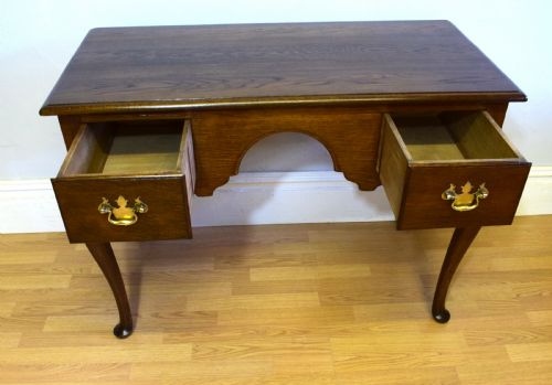 ANTIQUE OAK SIDE TABLE - ADDITIONAL PHOTO 6