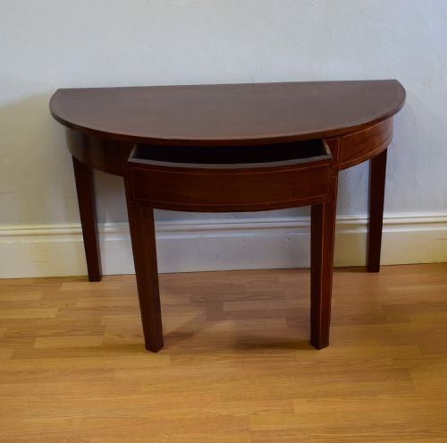 ANTIQUE ENGLISH GEORGIAN PERIOD DEMILUNE TABLE CIRCA 1800 - ADDITIONAL PHOTO 3