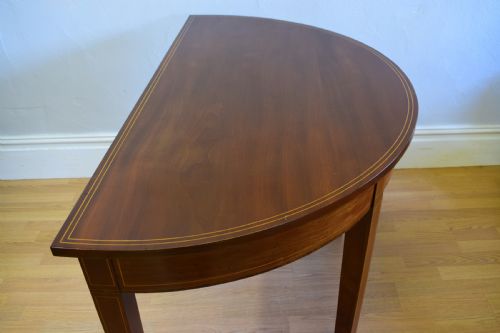 ANTIQUE ENGLISH GEORGIAN PERIOD DEMILUNE TABLE CIRCA 1800 - ADDITIONAL PHOTO 8