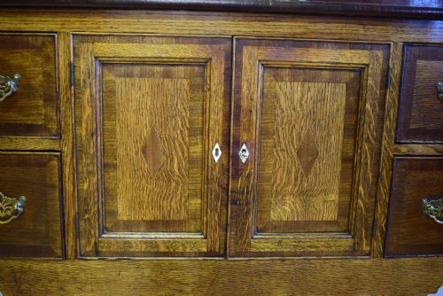 ANTIQUE GEORGIAN PERIOD DRESSER BASE - ADDITIONAL PHOTO 4