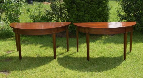 ANTIQUE PAIR OF GEORGIAN PERIOD DEMILUNE TABLES CIRCA 1800 - ADDITIONAL PHOTO 9