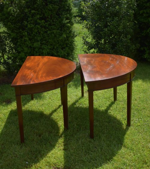 ANTIQUE PAIR OF GEORGIAN PERIOD DEMILUNE TABLES CIRCA 1800 - ADDITIONAL PHOTO 12