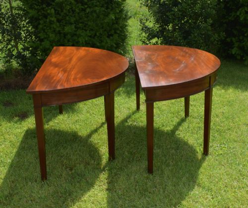 ANTIQUE PAIR OF GEORGIAN PERIOD DEMILUNE TABLES CIRCA 1800 - ADDITIONAL PHOTO 13