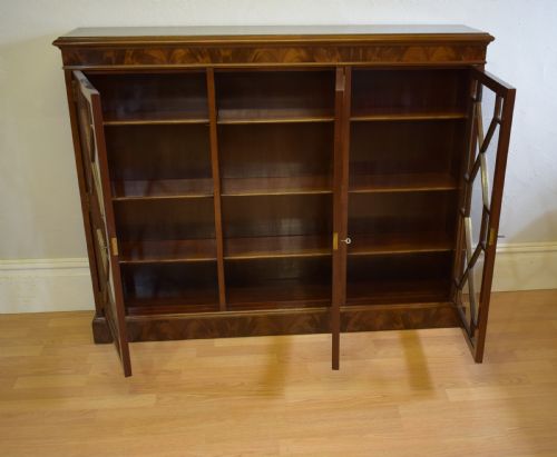 ANTIQUE 3 DOOR BOOKCASE - ADDITIONAL PHOTO 12