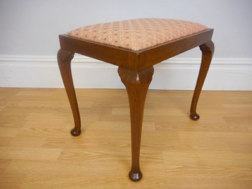 antique stool in mahogany - CATEGORY: ANTIQUE STOOLS - DATED 1920