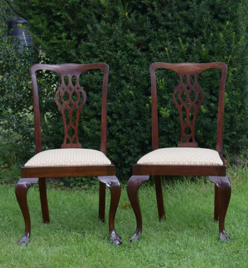 ANTIQUE PAIR OF CHIPPENDALE SIDE CHAIRS - ADDITIONAL PHOTO 1