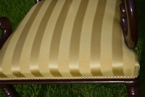 ANTIQUE ENGLISH REGENCY PERIOD ARM CHAIR - ADDITIONAL PHOTO 4