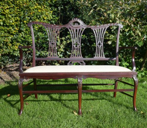 ANTIQUE ENGLISH VICTORIAN COUCH WINDOW SEAT - ADDITIONAL PHOTO 1
