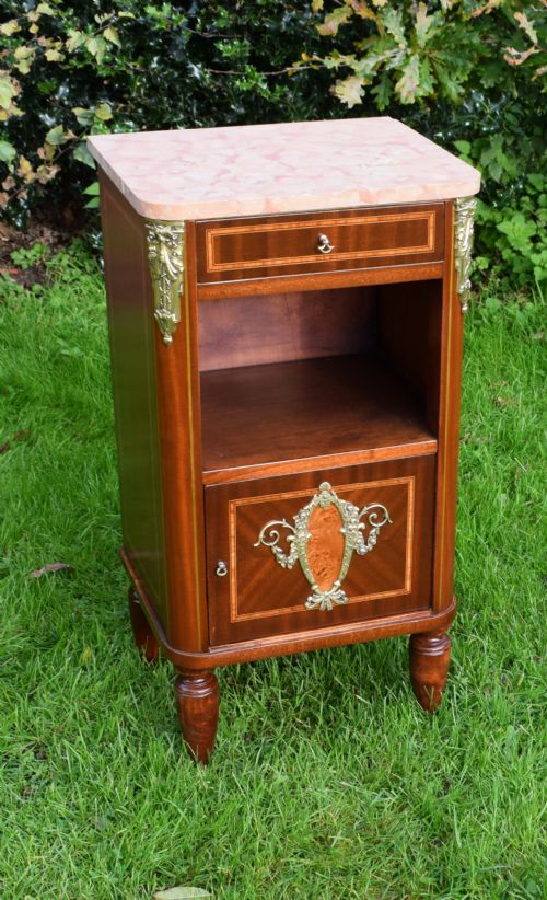 antique bedside cabinet - CATEGORY: ANTIQUE CABINETS - DATED 1920