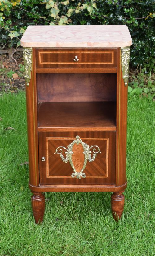ANTIQUE BEDSIDE CABINET - ADDITIONAL PHOTO 3