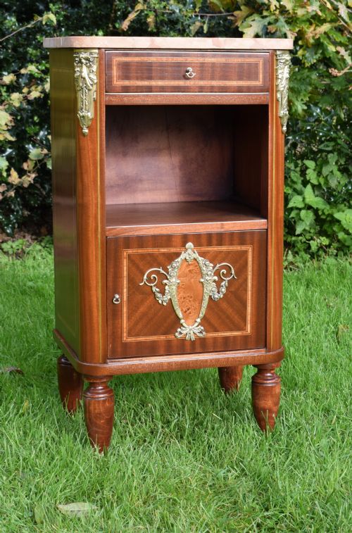 ANTIQUE BEDSIDE CABINET - ADDITIONAL PHOTO 7