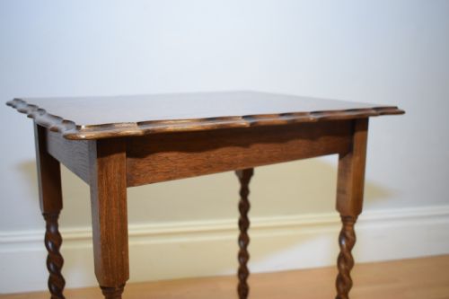 ANTIQUE OCCASIONAL OAK TABLE - ADDITIONAL PHOTO 9