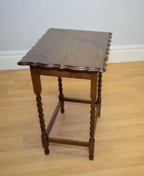 ANTIQUE OCCASIONAL OAK TABLE - ADDITIONAL PHOTO 10