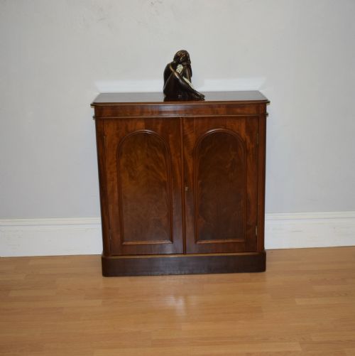 antique victorian two door cabinet - CATEGORY: ANTIQUE CABINETS - DATED VICTORIAN
