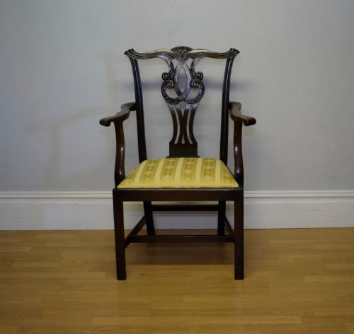 ANTIQUE GEORGIAN CHIPPENDALE ARMCHAIR - ADDITIONAL PHOTO 1
