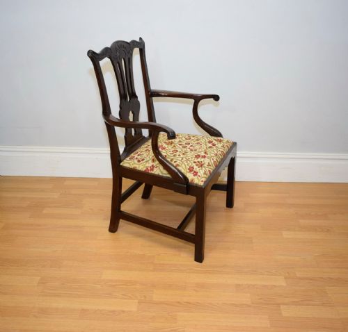 ANTIQUE GEORGIAN CHIPPENDALE ARMCHAIR - ADDITIONAL PHOTO 5