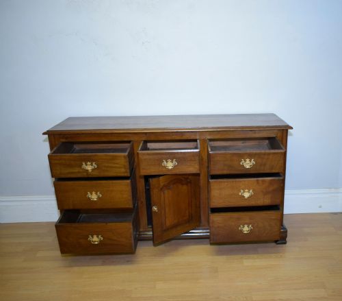 ANTIQUE GEORGIAN PERIOD DRESSER BASE - ADDITIONAL PHOTO 8