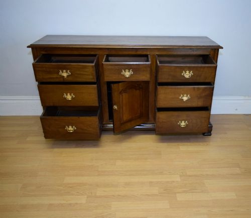 ANTIQUE GEORGIAN PERIOD DRESSER BASE - ADDITIONAL PHOTO 9