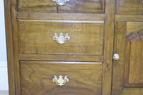 ANTIQUE GEORGIAN PERIOD DRESSER BASE - ADDITIONAL PHOTO 12