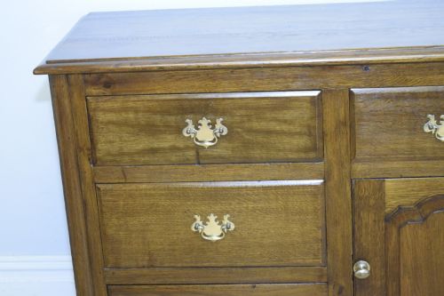 ANTIQUE GEORGIAN PERIOD DRESSER BASE - ADDITIONAL PHOTO 16