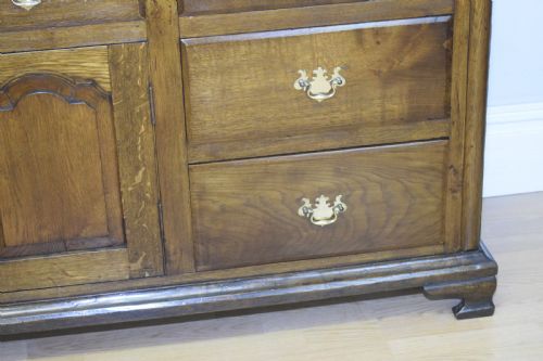 ANTIQUE GEORGIAN PERIOD DRESSER BASE - ADDITIONAL PHOTO 18