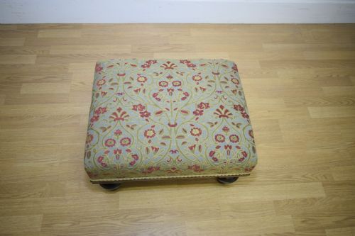 ANTIQUE VICTORIAN FOOTSTOOL - ADDITIONAL PHOTO 11
