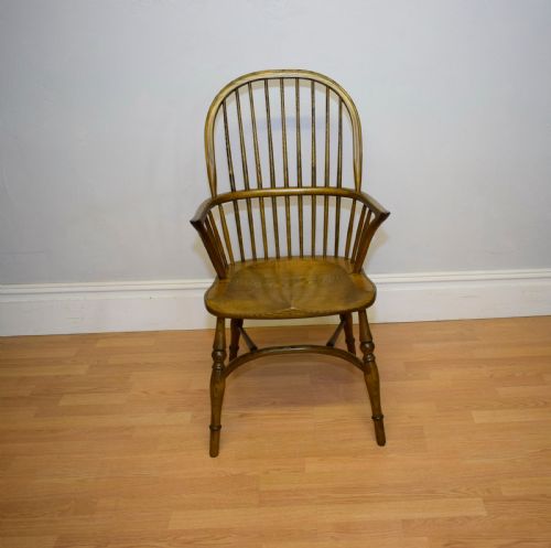 WINDSOR ARM CHAIR - ADDITIONAL PHOTO 2