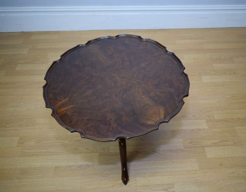 BURR WALNUT COFFEE TABLE - ADDITIONAL PHOTO 5