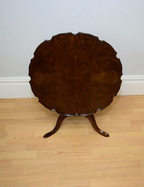 BURR WALNUT COFFEE TABLE - ADDITIONAL PHOTO 16