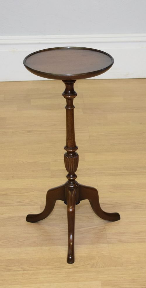 antique wine table - CATEGORY: ANTIQUE TABLES - DATED 1920