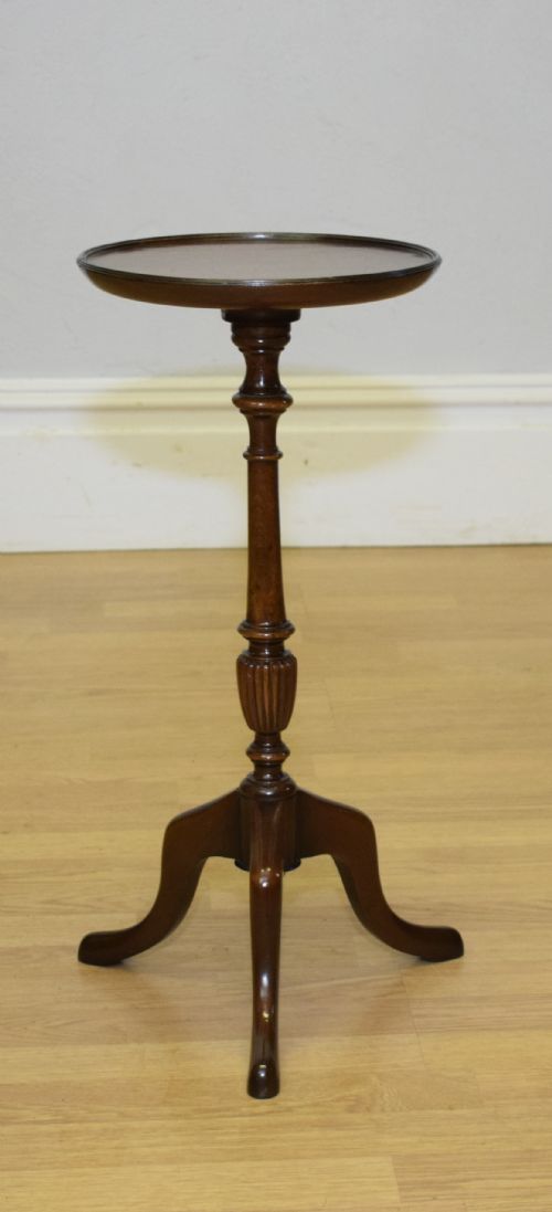 ANTIQUE WINE TABLE - ADDITIONAL PHOTO 1