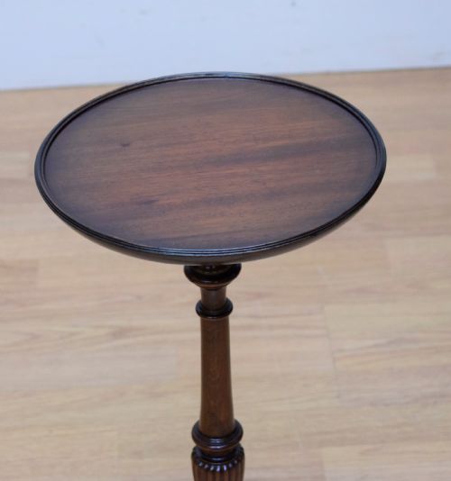 ANTIQUE WINE TABLE - ADDITIONAL PHOTO 4