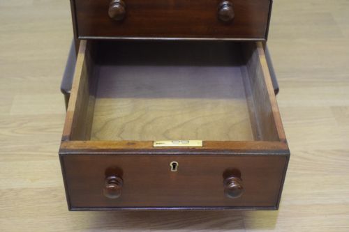 ANTIQUE VICTORIAN CHEST OF DRAWERS - ADDITIONAL PHOTO 11