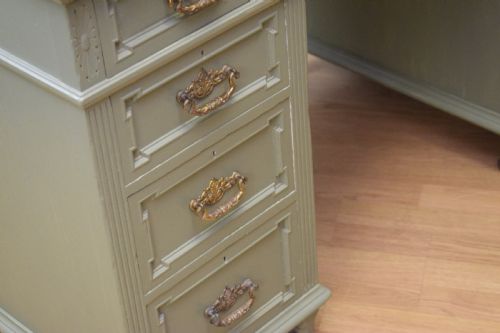 VICTORIAN PEDESTAL DESK - ADDITIONAL PHOTO 16