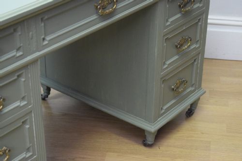 VICTORIAN PEDESTAL DESK - ADDITIONAL PHOTO 19