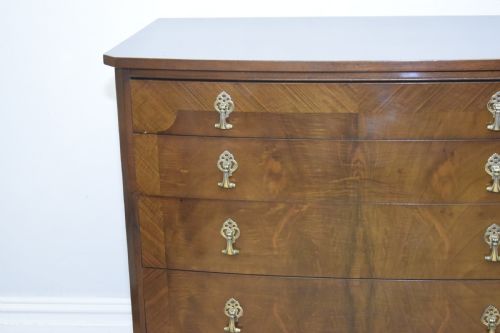 EARLY 20TH CENTURY WALNUT CHEST OF DRAWERS - ADDITIONAL PHOTO 1
