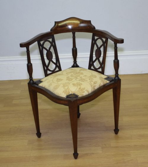 VICTORIAN CORNER CHAIR - ADDITIONAL PHOTO 1