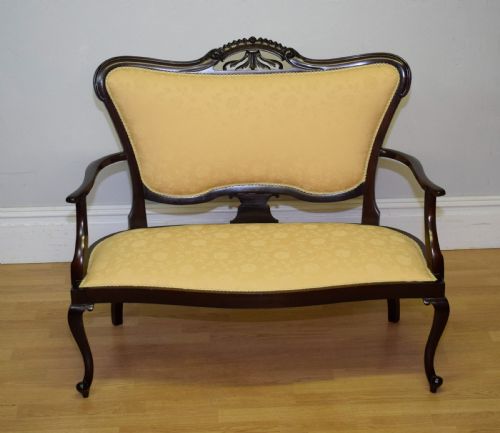 ANTIQUE VICTORIAN COUCH WINDOW SEAT - ADDITIONAL PHOTO 1