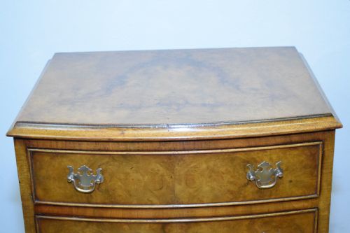 EARLY 20TH CENTURY BURR WALNUT CHEST - ADDITIONAL PHOTO 24