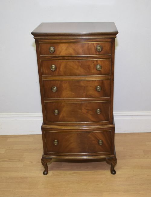 early 20th century bow front chest - CATEGORY: ANTIQUE CHEST OF DRAWERS - DATED 1930